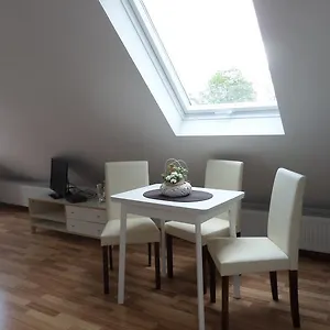 Flughafenapartement Sky View Apartment Düsseldorf